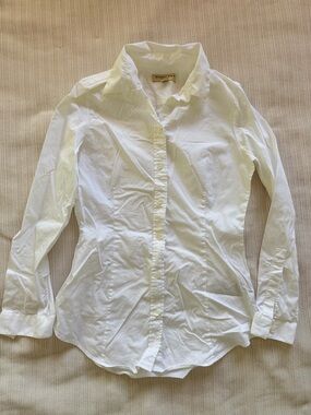 Burberry Beige Label on White Garment
